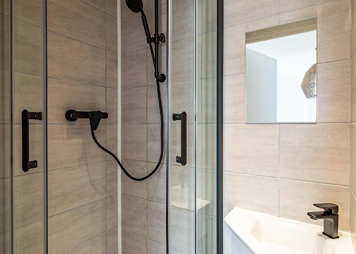 Apartmán Beautiful 1br, Heart Of Suquet-cannes - 5min Cannes